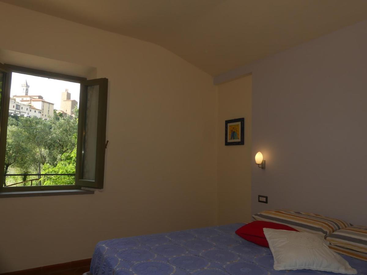 Helichrysum Bed & Breakfast Vinci Luaran gambar