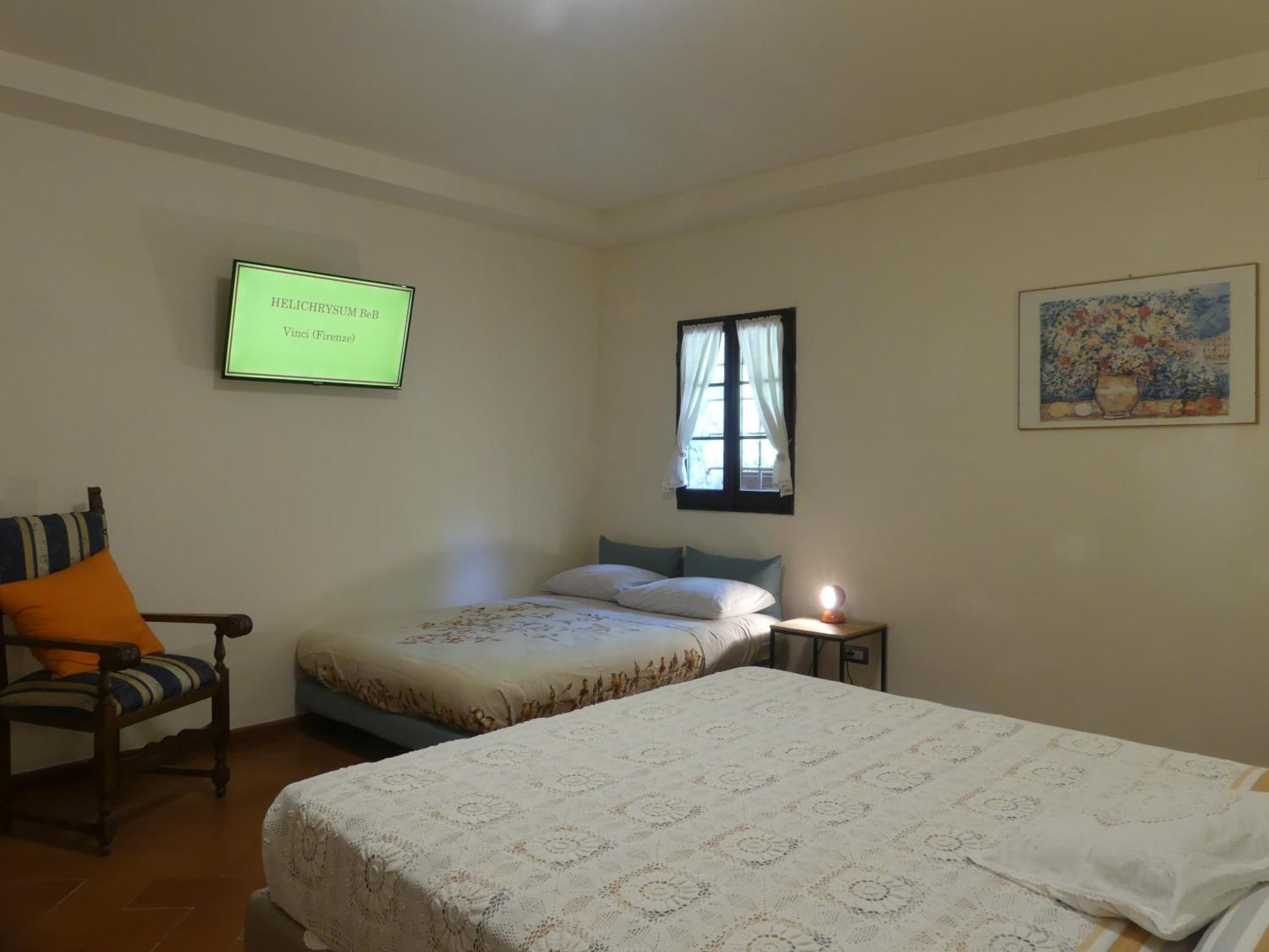 Helichrysum Bed & Breakfast Vinci Luaran gambar