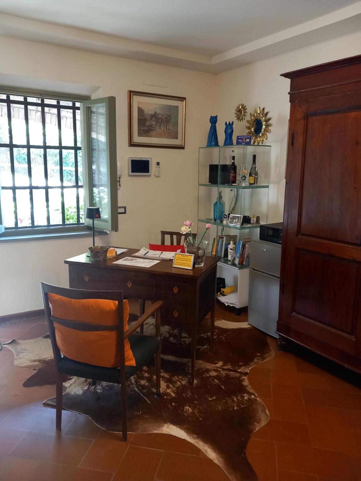 Helichrysum Bed & Breakfast Vinci Luaran gambar