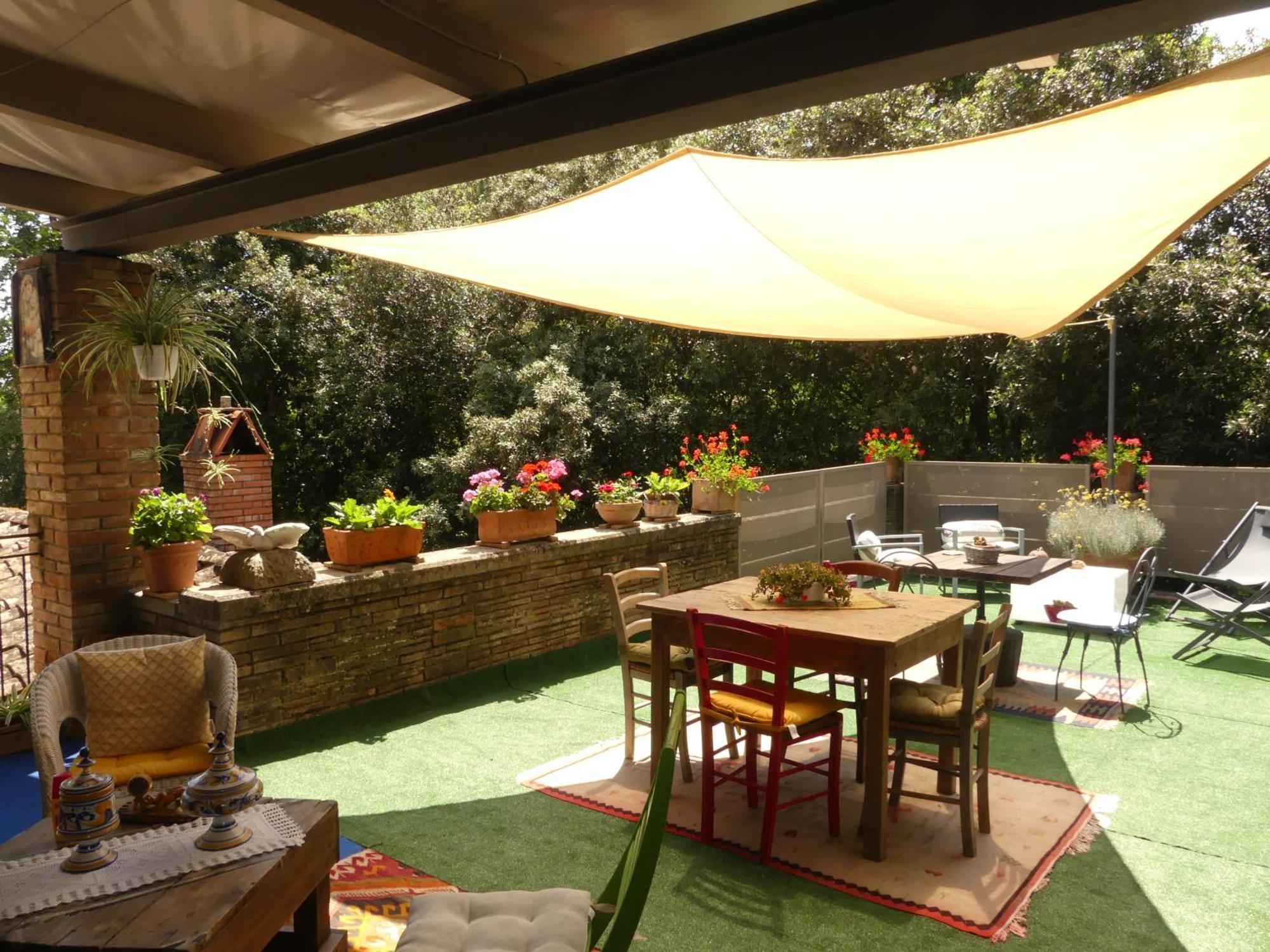 Helichrysum Bed & Breakfast Vinci Luaran gambar