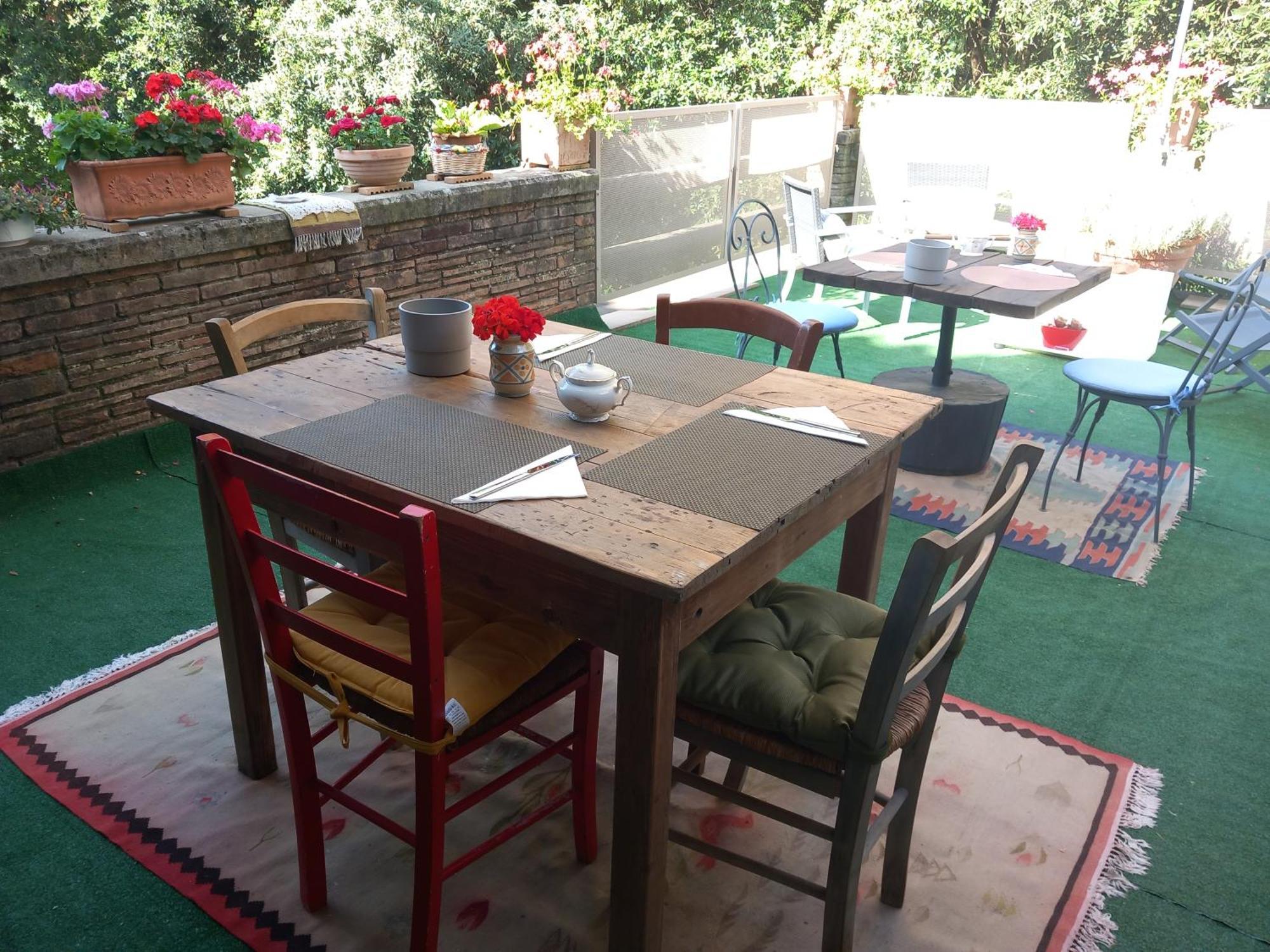 Helichrysum Bed & Breakfast Vinci Luaran gambar